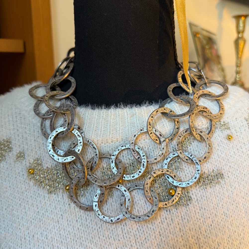 Elegant Silver Chain Link Necklace